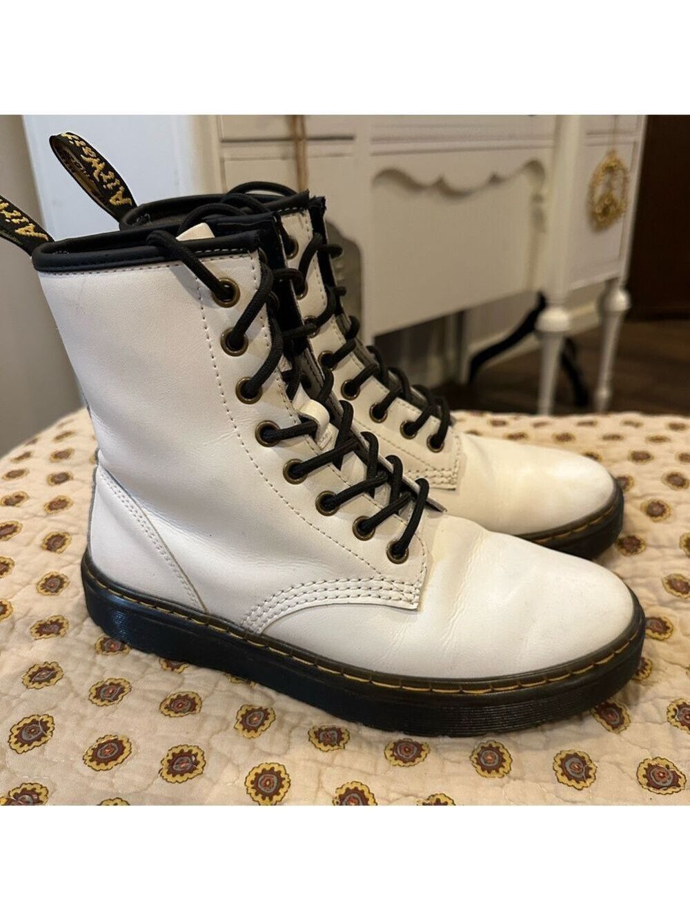 Dr. Martens Zavala White Leather Combat Boots Size 7 - Picture 3 of 8